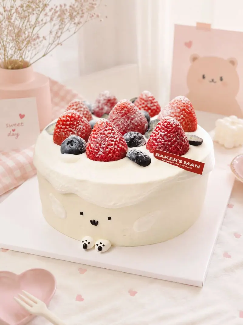 เค้กสั่งทำ / เค้กการ์ตูน — Custom & Character Cake